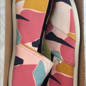 Women’s Toms Sneakers